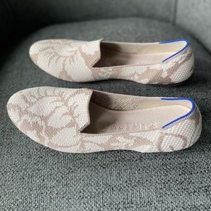 Rothys Retired Lily Loafer Size 9